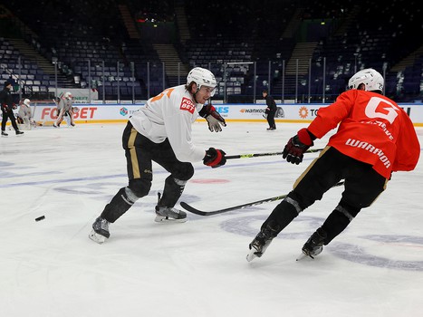 Первая тренировка Никиты Сошникова в «Авангарде»