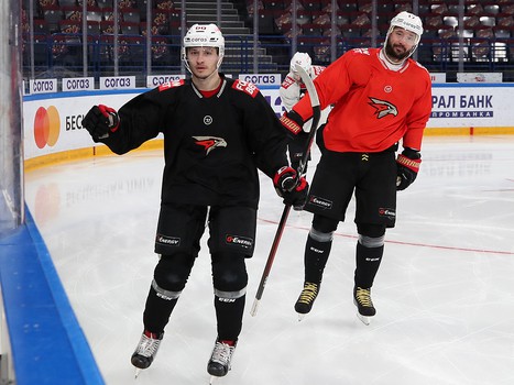 Тренировка «Авангарда» перед шестым матчем серии с «Металлургом»