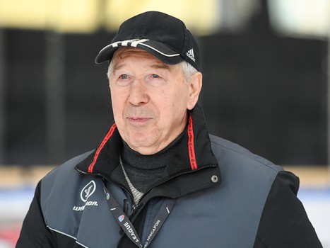 Мастер-класс Егора Мартынова для воспитанников Хоккейной Академии «Авангард» в Омске