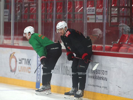 Тренировка «Авангарда» перед четвёртым матчем серии с «Автомобилистом»