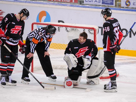 Наша атмосфера. Как поддерживали "Авангард" в сибирском дерби