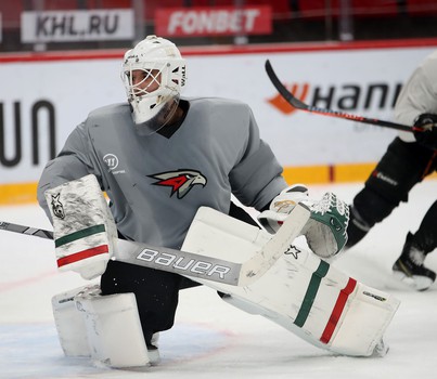 Новичок «Авангарда»: вратарь Эмиль Гарипов