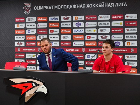 Первая официальная игра на G-Drive Арене: «Омские Ястребы» – «Сибирские Снайперы»