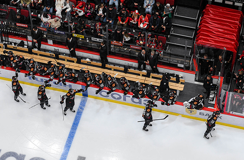 МЫ ВСЕГДА БОРЕМСЯ | Победная раздевалка «Авангарда» после матча с «Амуром»