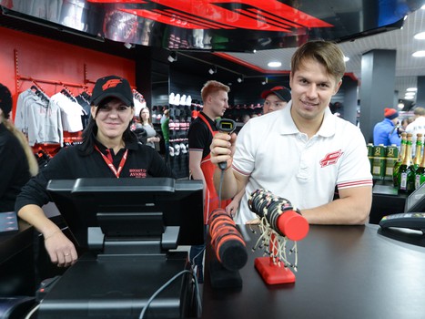 Открытие фан-магазина ХК "Авангард" в "Арене Омск"