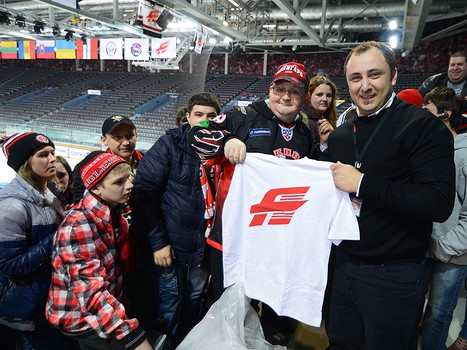 1/4 финала плей-офф МХЛ. Матч №4. "Омские Ястребы" - "Белые Медведи" 1:2