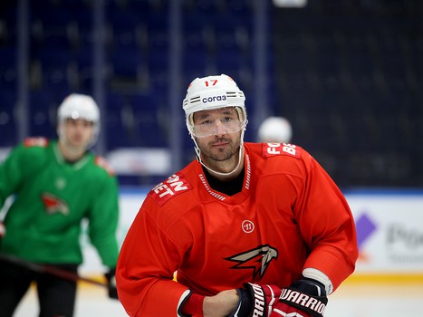 Тренировка «Авангарда» перед матчем в Уфе