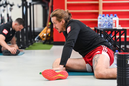 Разминка «Авангарда» перед матчем с «Сибирью»