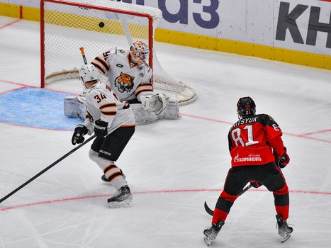 13.10.2022. «Авангард» - «Амур» 4:1