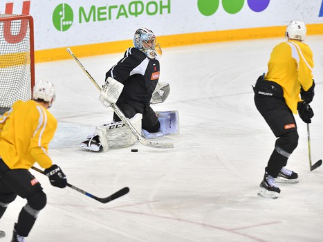 Раскатка "Авангарда" перед выездным матчем с "Металлургом" Мг