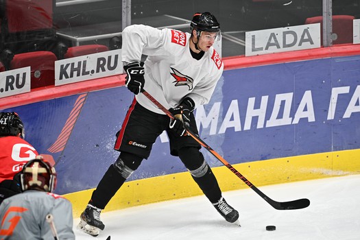 Двусторонка «Авангарда»