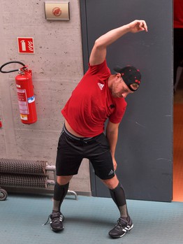 Перед игрой с "Пиратами". Тренировка на "земле"