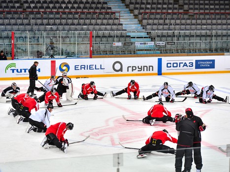 Раскатка "Авангарда" перед матчем с "Автомобилистом"