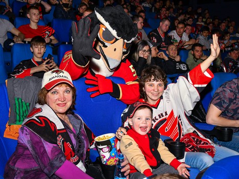 Омск празднует чемпионство «Авангарда»!