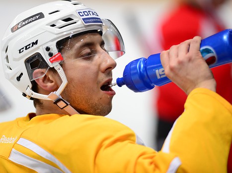 "Авангард" готовится к матчу с "Сибирью"