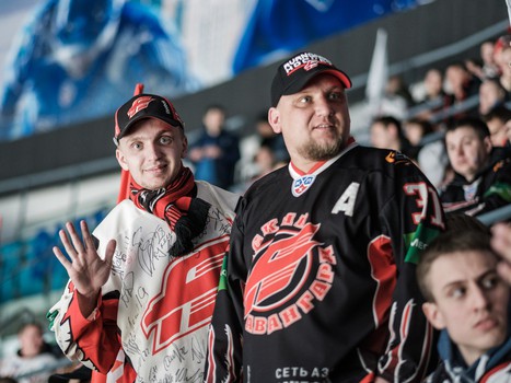 Выезд омских болельщиков в Астану на пятый матч серии «Барыс» - «Авангард»