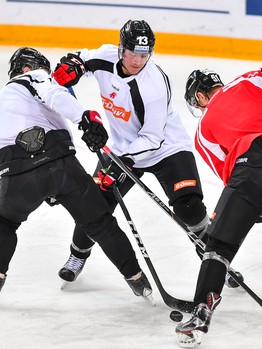 Раскатка "Авангарда" перед матчем с "Салаватом Юлаевым"