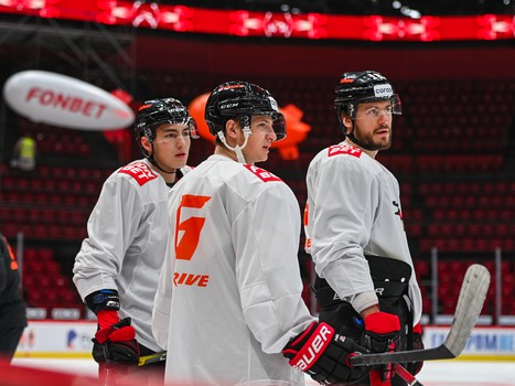 Раскатка «Авангарда» перед домашним матчем с «Сибирью»