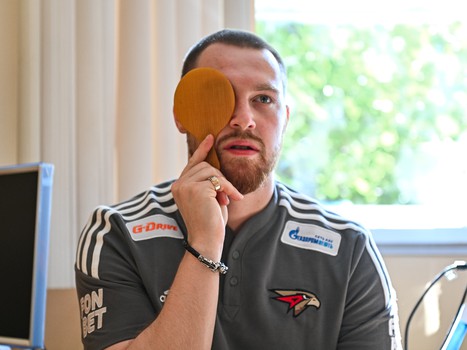 Медицинский осмотр «Авангарда». День 1