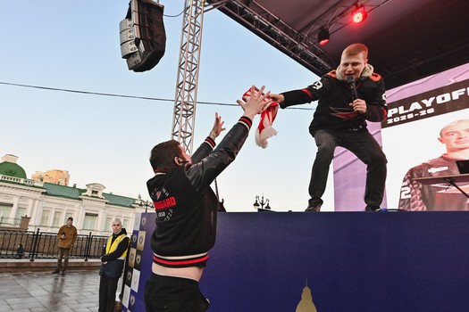 Фан-зона «Авангарда» на Пешеходном Любинском