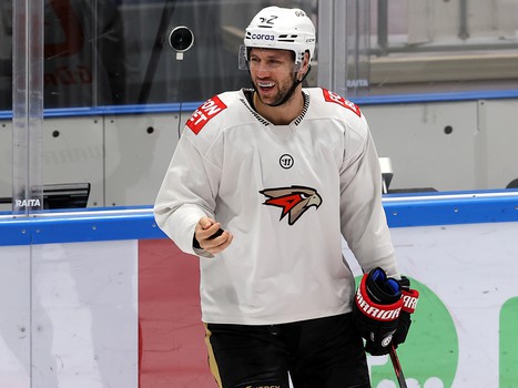 Тренировка «Авангарда» перед матчем во Владивостоке