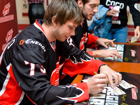 27.08.2015. "Авангард" - "Металлург" Мг 3:4Б