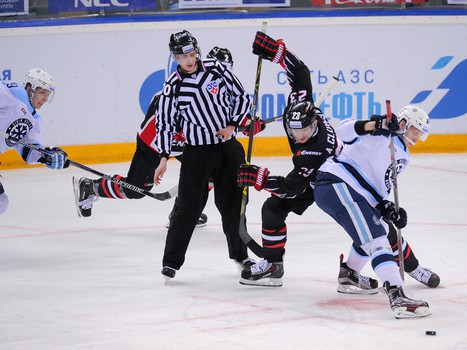 Наша атмосфера. Как поддерживали "Авангард" в сибирском дерби