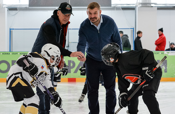 Академия «Авангард» и школа «Сибирский Нефтяник» заключили соглашение о совместном развитии детского хоккея в Омске