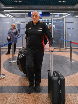 Боб Хартли прилетел в Омск