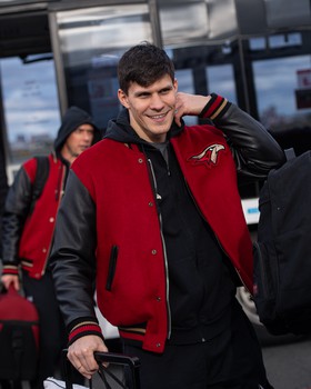 «Авангард» отправился на выезд