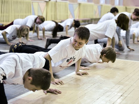 "Физ-ра с "Омскими Ястребами" в школе № 108