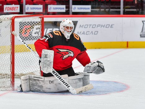 Первая официальная игра на G-Drive Арене: «Омские Ястребы» – «Сибирские Снайперы»