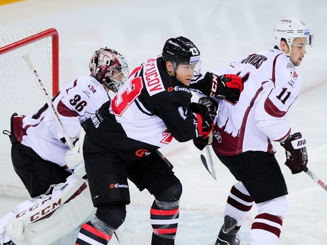 12.11.2015. "Авангард" - "Динамо" Р 2:3Б