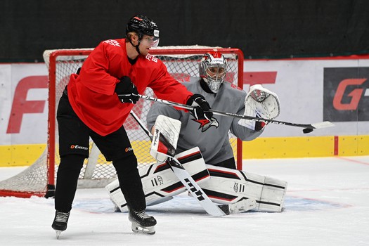 Тренировка «Авангарда» перед матчем с московским «Динамо»