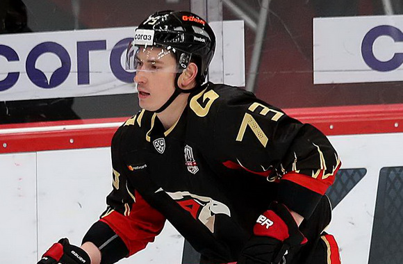 Максим Чудинов сыграл 650-й матч в КХЛ