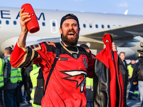 «Авангард» привёз Кубок Гагарина в Омск!