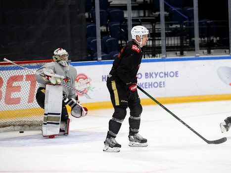 Раскатка «Авангарда» перед выездным матчем с московским «Динамо»