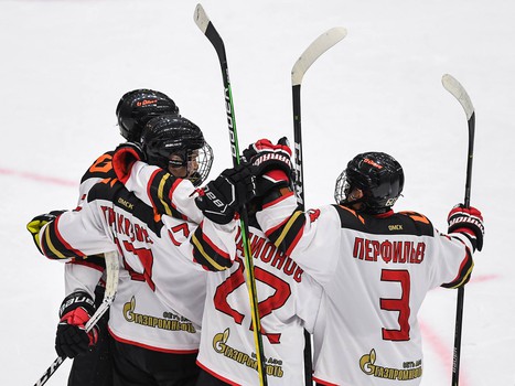 Пятый игровой день финала Первенства ЮХЛ в Омске