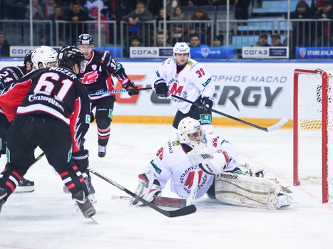 10.10.2014 "Авангард" - "Металлург" Нк 0:2