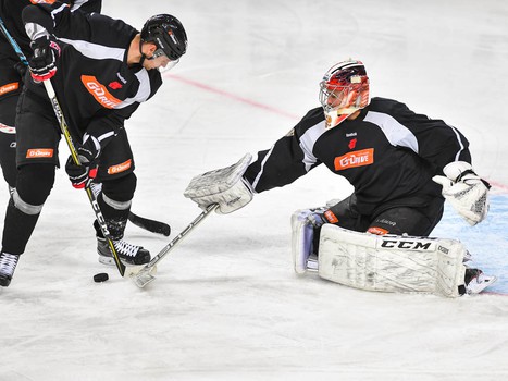 Раскатка "Авангарда" перед матчем с минским "Динамо"