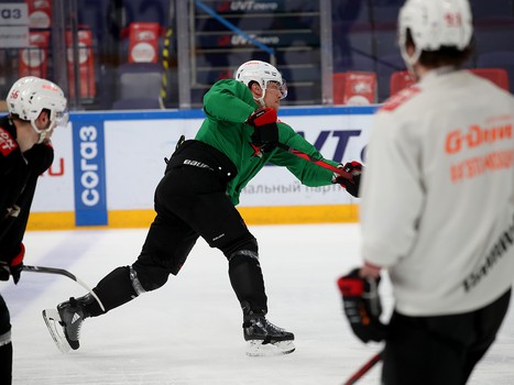 Тренировка «Авангарда» перед пятым матчем серии с «Ак Барсом»