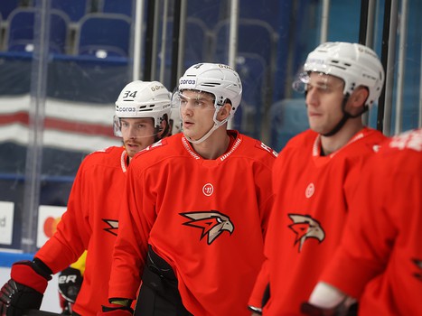 Раскатка «Авангарда» перед матчем в Нижнекамске