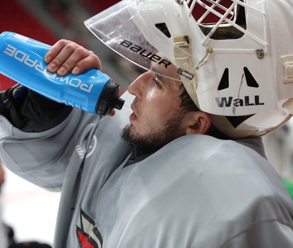Новичок «Авангарда»: вратарь Эмиль Гарипов