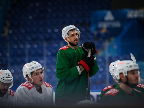 Тренировка «Авангарда» перед матчем в Нижнекамске