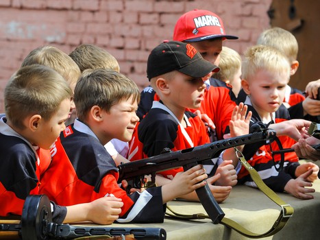 Экскурсия в Омский кадетский военный корпус для маленьких «ястребов»