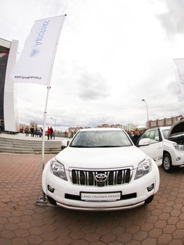 "Территория Авангарда". Часть 1. Площадь у "Арены Омск"