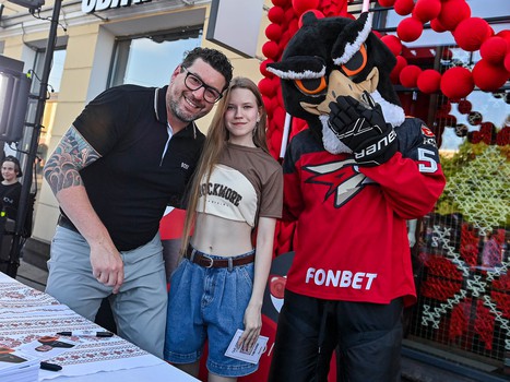 Первая вечеринка Буэнос Летос: Луи Робитайл