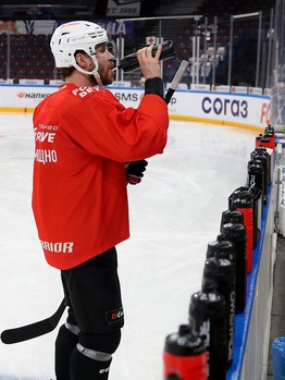 Тренировка «Авангарда» перед четвёртым матчем серии с «Металлургом»