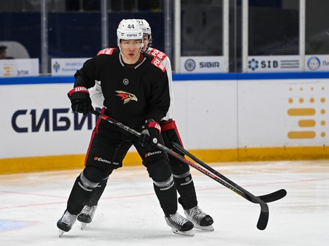 Тренировка «Авангарда» перед матчем в Новосибирске