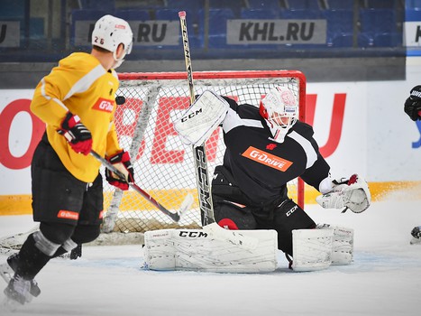 Раскатка "Авангарда" перед выездным матчем с "Нефтехимиком"